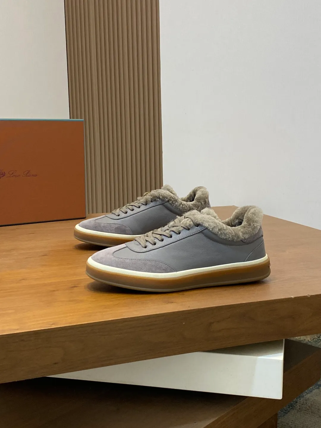Men's men's shoes💰740 Loro Piana - Classic casual wool shoes, men's lace-up casual shoes and sneakers, high-quality lightweight and comfortable fabrics, suitable for outdoor leisure, the color scheme is young and energetic, great with sportswear or casual suits! Code number: 39-44 (45, 46, can be customized)